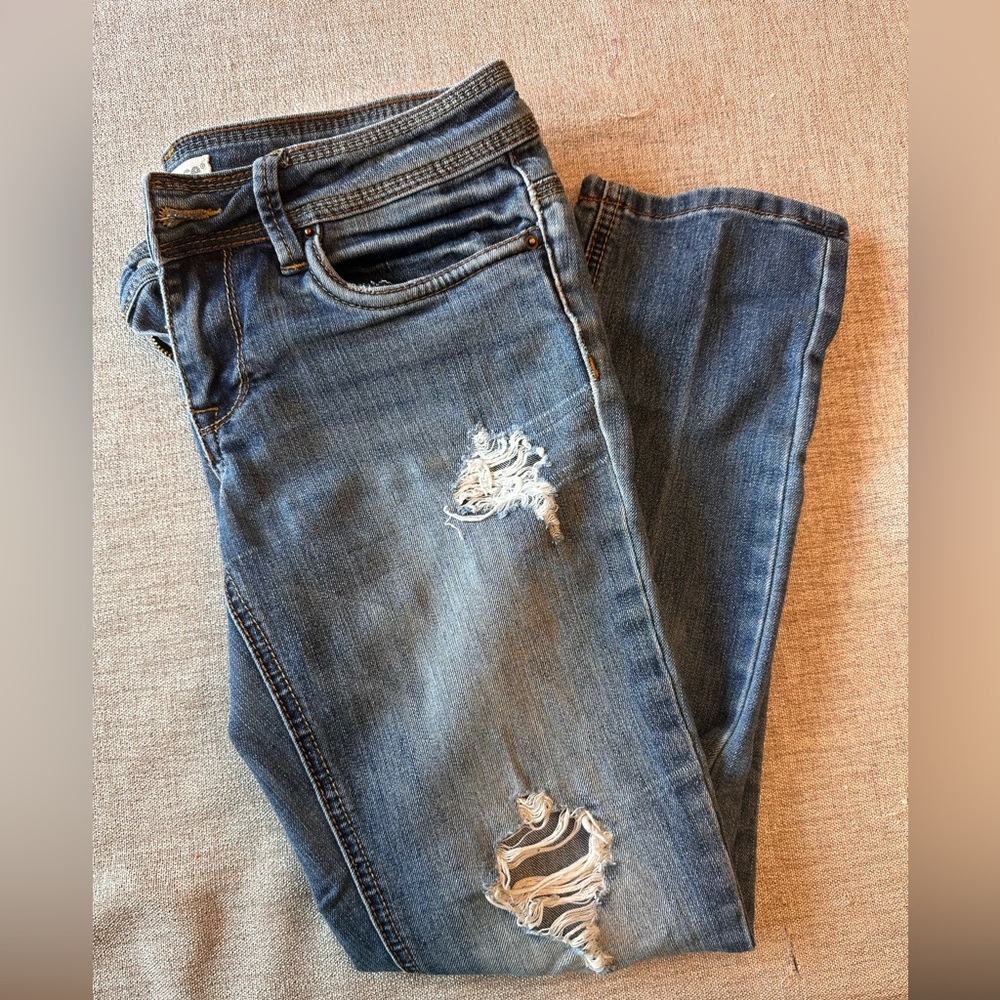 Dollhouse Distressed Skinny Crop Jeans Y2K Lowrise